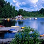 Paesaggio: darsena, lago, bosco, cielo
