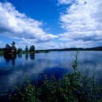Paesaggio: lago, cielo