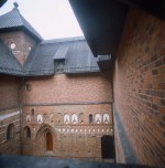 Castello: cortile interno