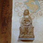 Chiesa: statuette in legno decorate